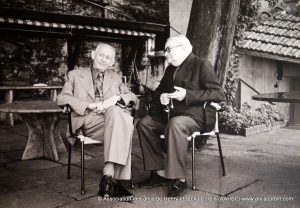 Eranos 1977 - Scholem et Corbin, sur la terrasse sous les cèdres